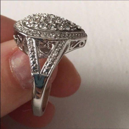 New Genuine Diamond & Crystal Teardrop Ring Silver Size 5