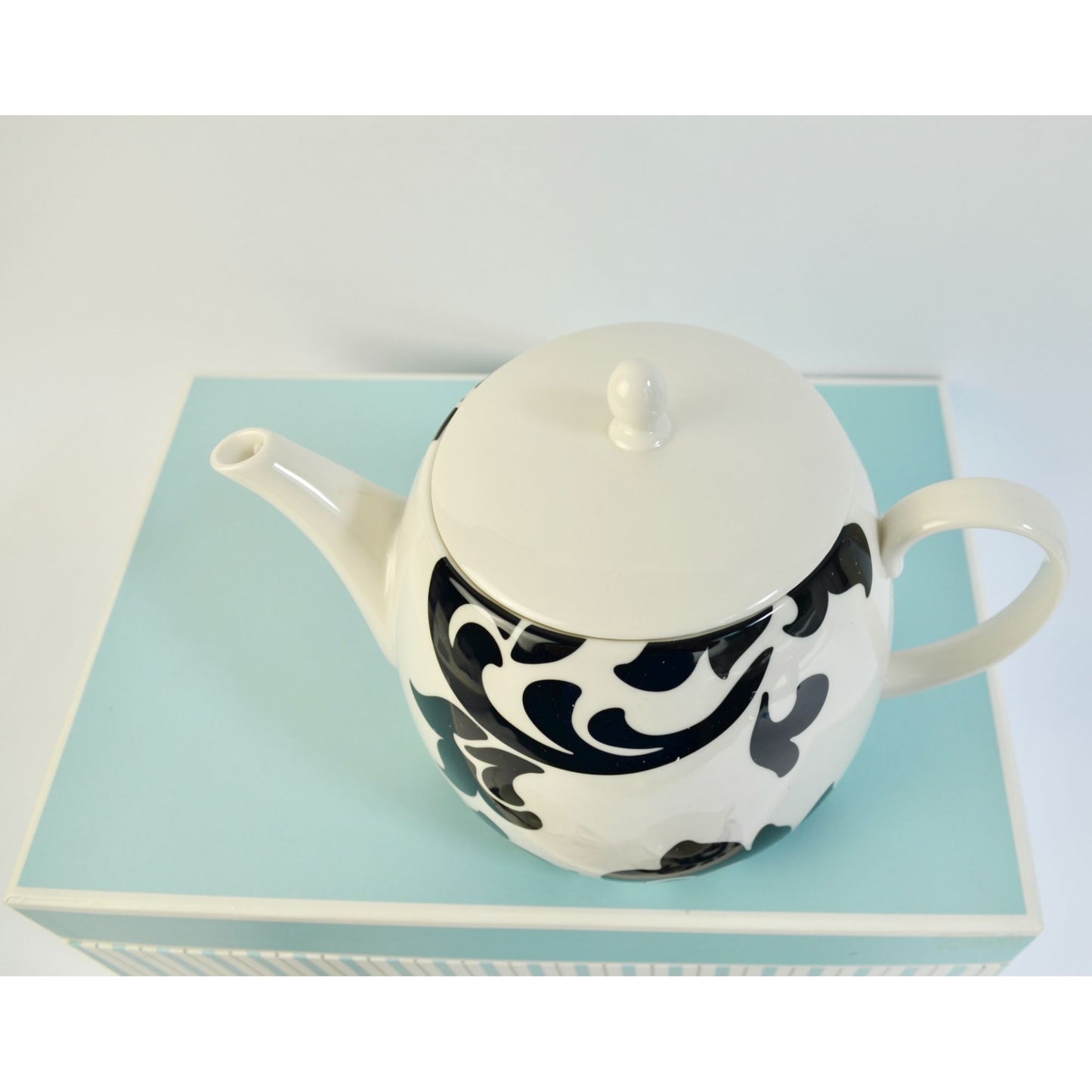 Martha Stewart Tea for Two Lisbon Black White Teapot Saucers Teacups NEW