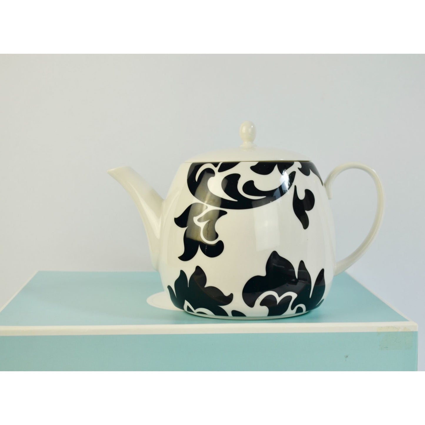 Martha Stewart Tea for Two Lisbon Black White Teapot Saucers Teacups NEW