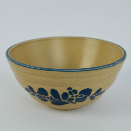 Pfaltzgraff Folk Art #456 Bowl USA Castle