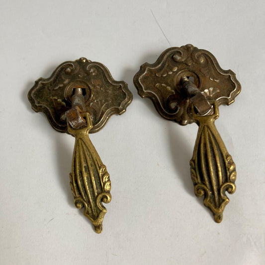 Lot 2 Antique Victorian Tear Drop Brass Drawer Pulls Hanging Vintage Hardware