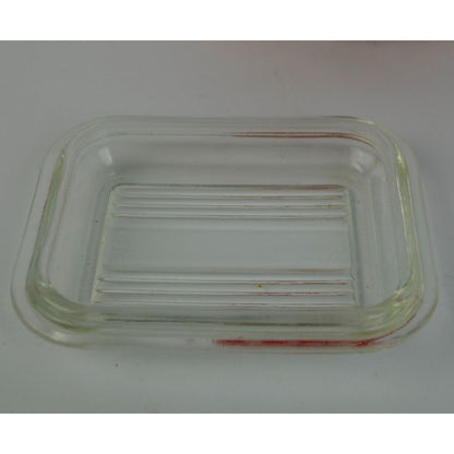 Pyrex 0501 Red Fridgie With Lid Refrigerator Dish