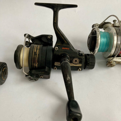 Lot of Vintage Spinning Reels Fishing Daiwa FOR PARTS OR REPAIR