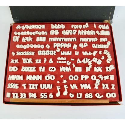 Mittens Professional Movie Titlers Set PLT-3 Vintage