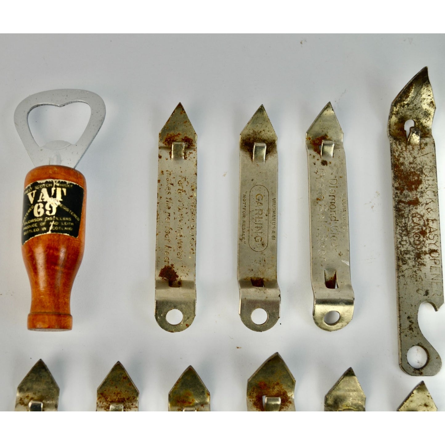 Lot 20 Vintage Beer Bottle Openers Grain Belt Pabst Blue Ribbon Hamm's Schmidt