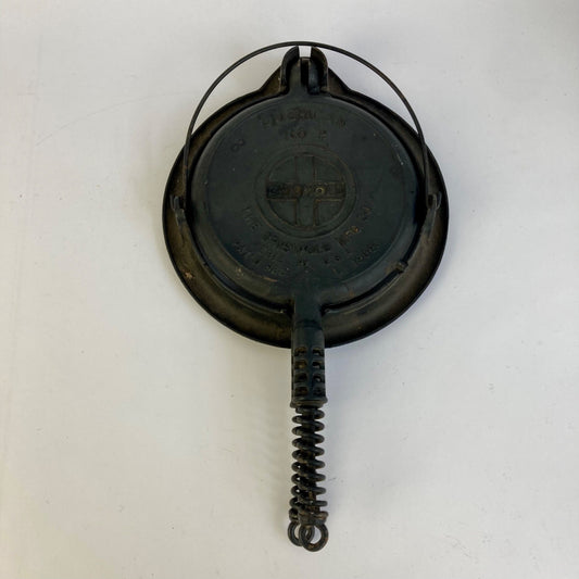 Vintage Griswold American No. 8 Cast Iron Waffle Iron 314B/315 & RARE 913C Base!