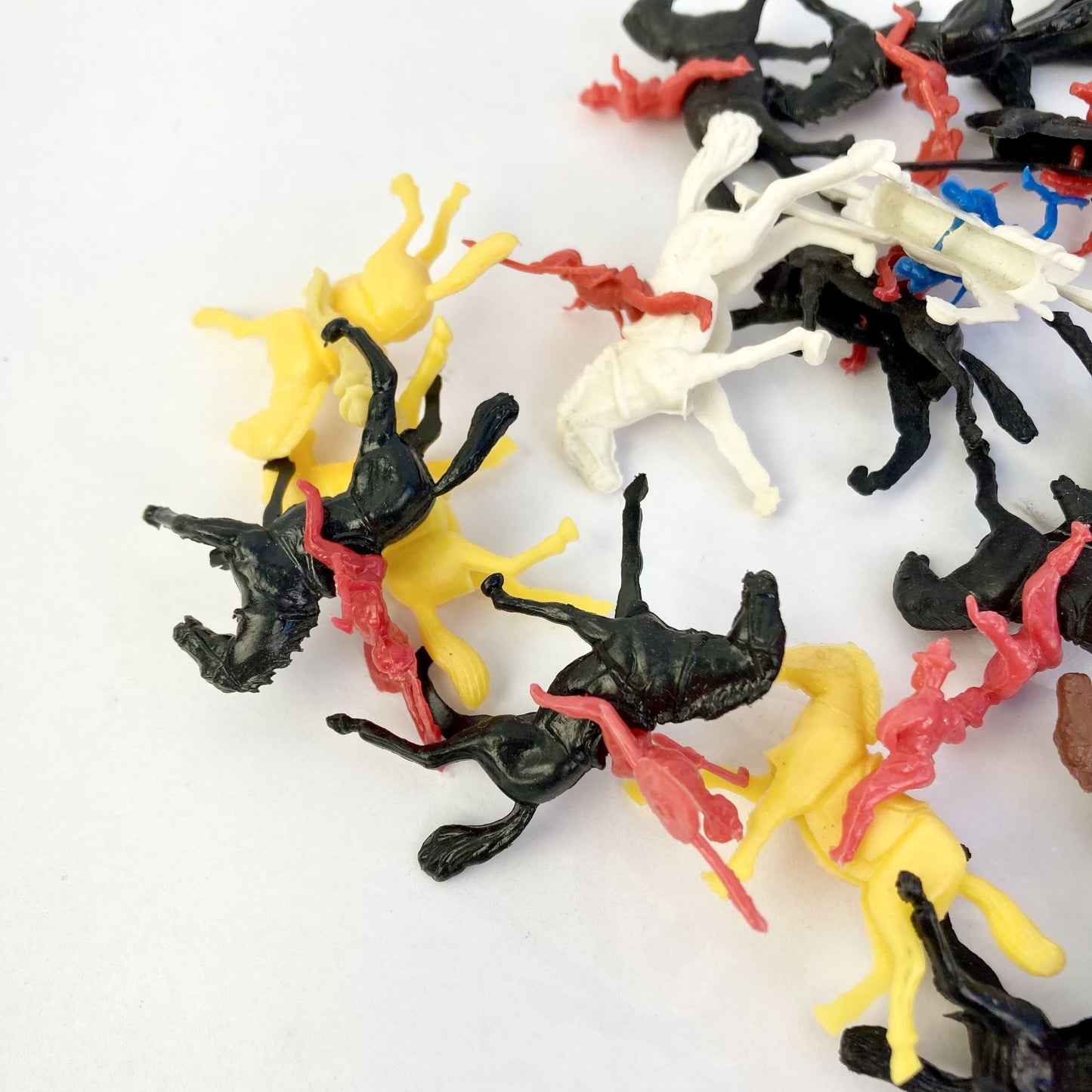Vintage Lot Plastic Cowboys & Indians Riding Horses Hong Kong Toys