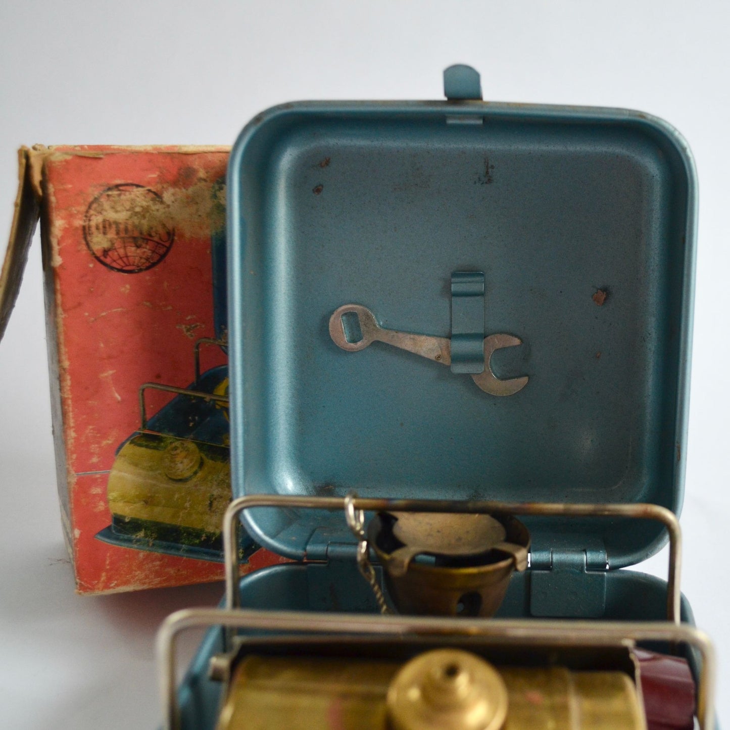 Vintage Optimus 8R Gas Camp Stove Made in Sweden UNTESTED