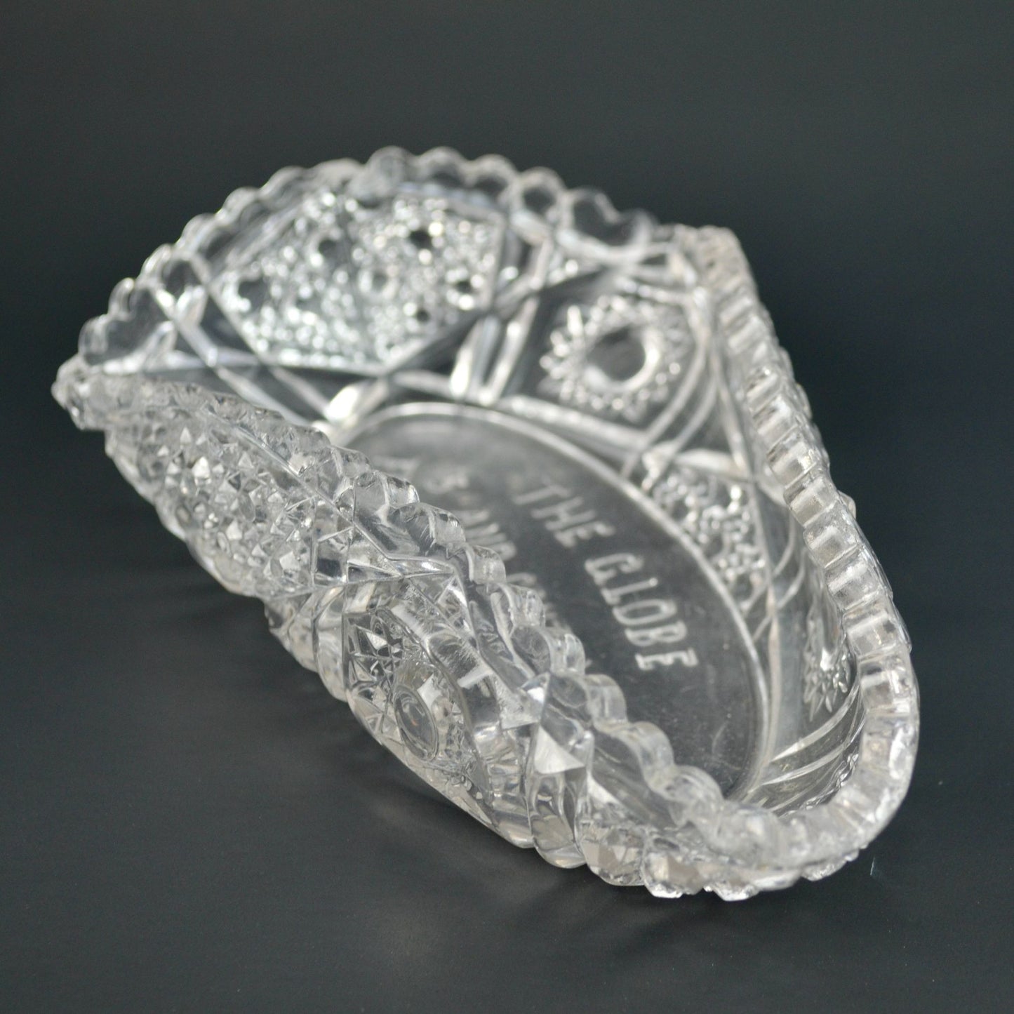 Relish Pickle Dish Fentec EAPG Clear Cut The Globe Furniture & Carpet Co. Advertising