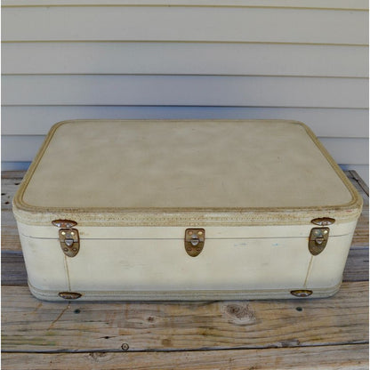 Lot 2 Vintage Oshkosh Luggage Suitcases Cream w/ Red Lining 1950-60's Set