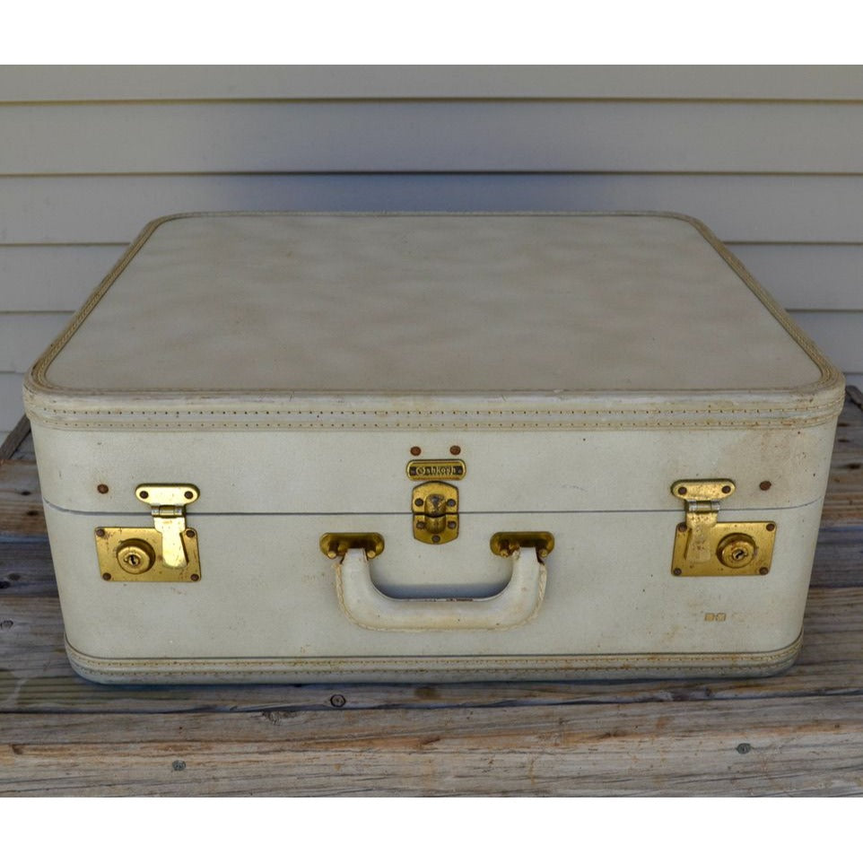 Lot 2 Vintage Oshkosh Luggage Suitcases Cream w/ Red Lining 1950-60's Set