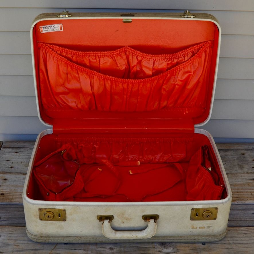 Lot 2 Vintage Oshkosh Luggage Suitcases Cream w/ Red Lining 1950-60's Set