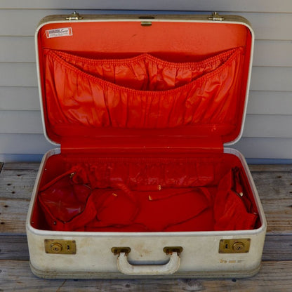 Lot 2 Vintage Oshkosh Luggage Suitcases Cream w/ Red Lining 1950-60's Set