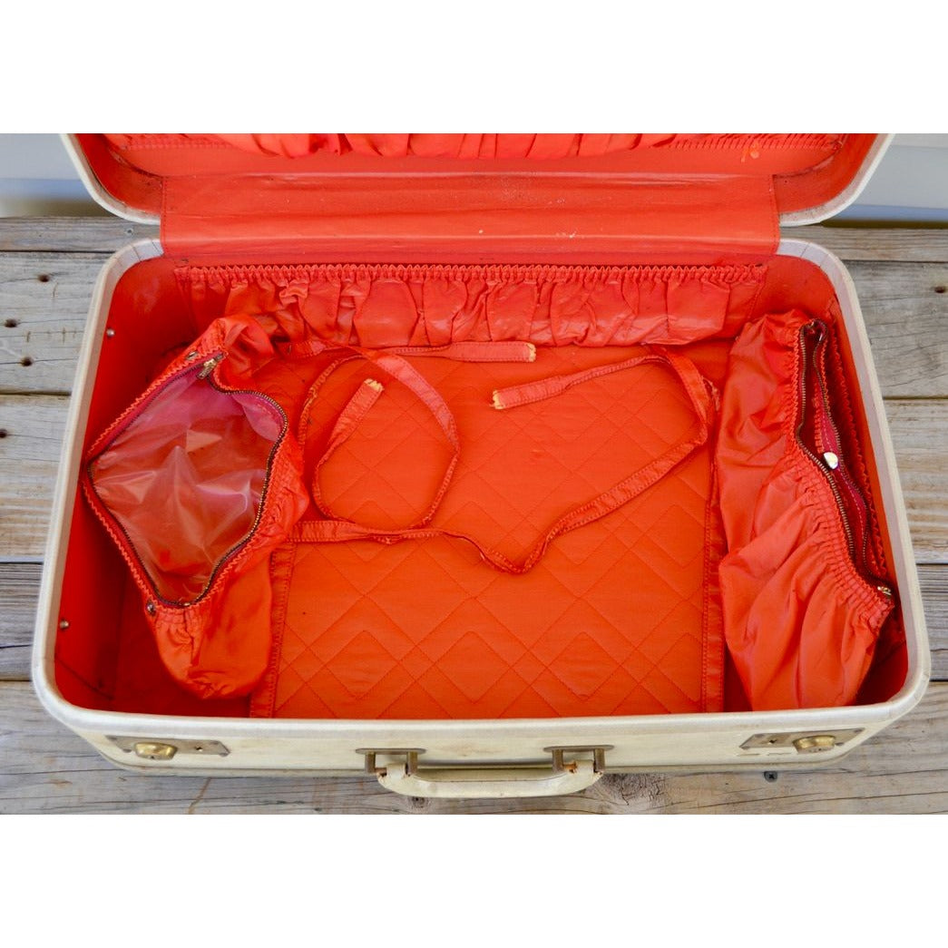Lot 2 Vintage Oshkosh Luggage Suitcases Cream w/ Red Lining 1950-60's Set