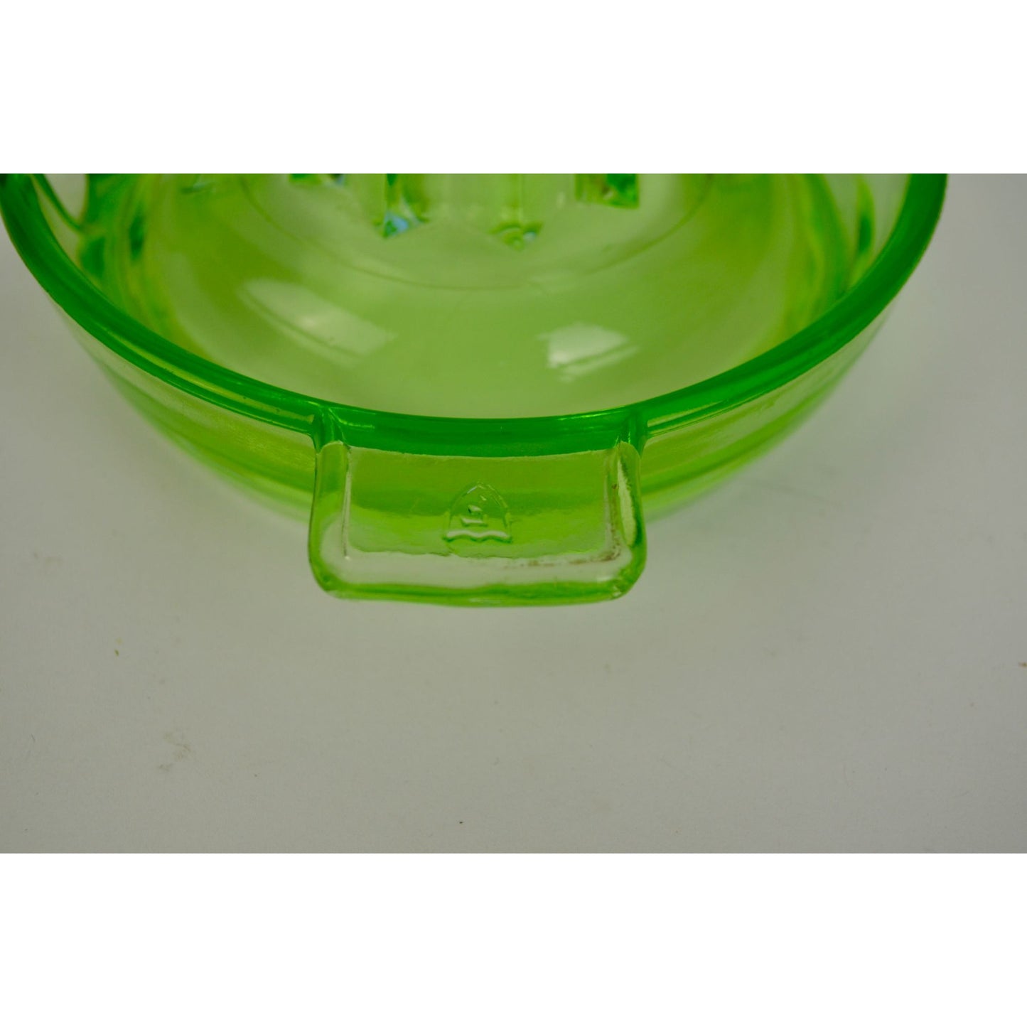Federal Uranium Glass Citrus Reamer Juicer Vintage Glass Green Vaseline