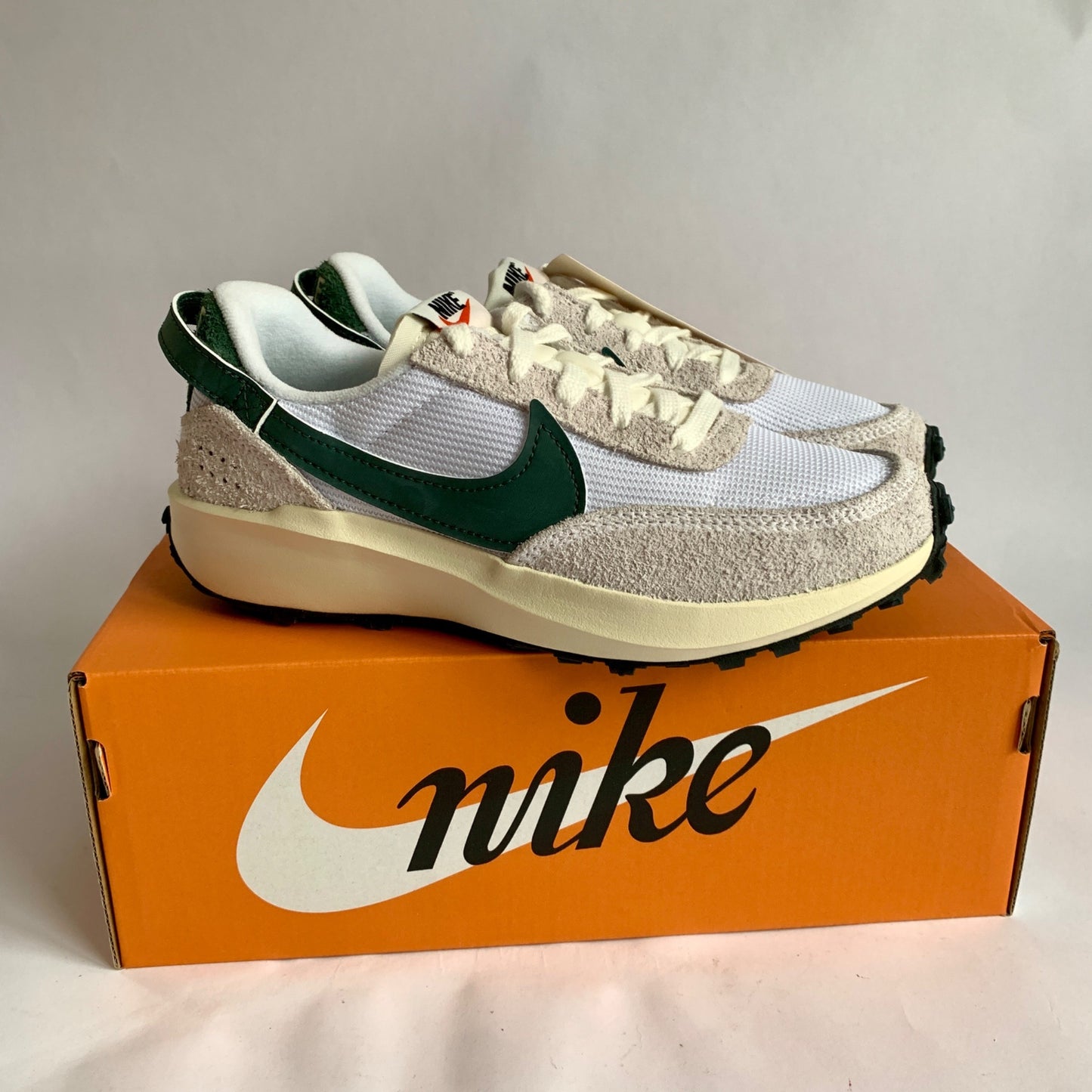 Nike Waffle Debut Women's Shoes White Vintage Green New in Box