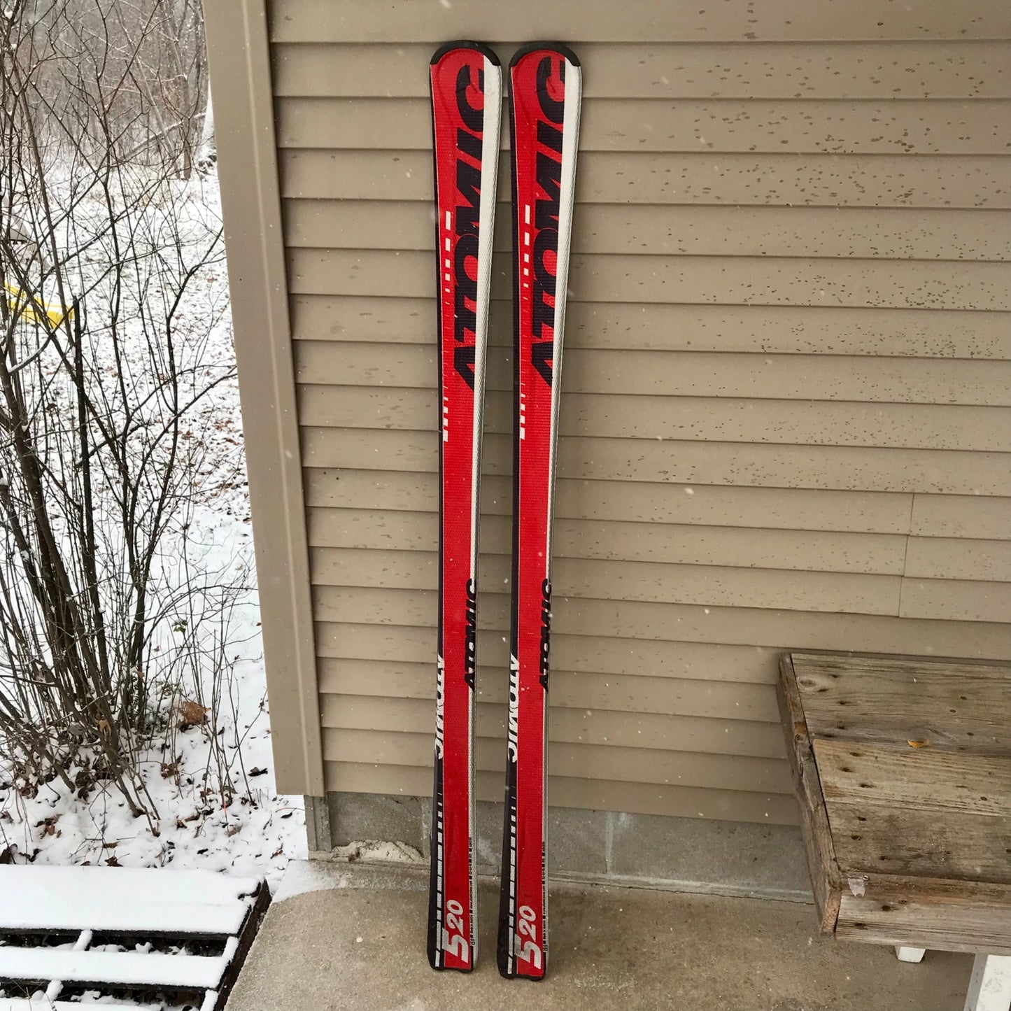 Atomic 520 Downhill Skis 159 cm NICE!