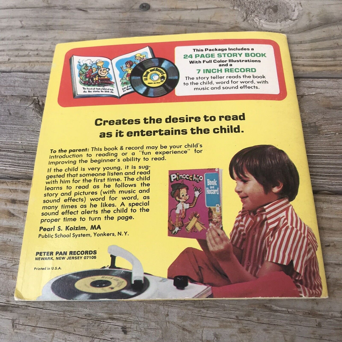 Vintage 1971 Peter Rabbit Book & Record 45 RPM