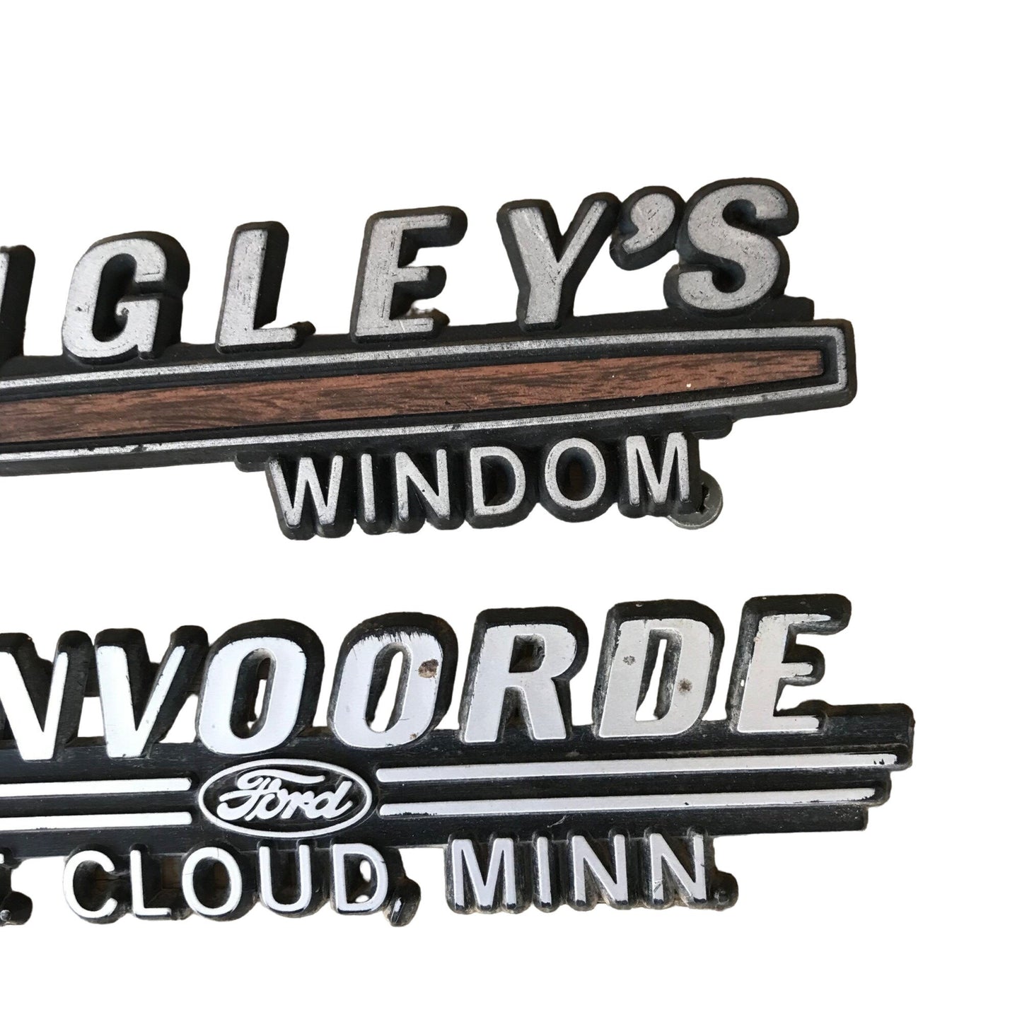 Lot 2 Vintage MN Dealership Emblems Tenvoorde Ford St Cloud & Higley’s Windom