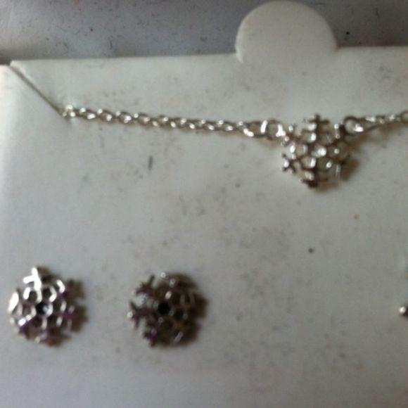 NEW .925 Sterling Snowman Snowflake Necklace Set