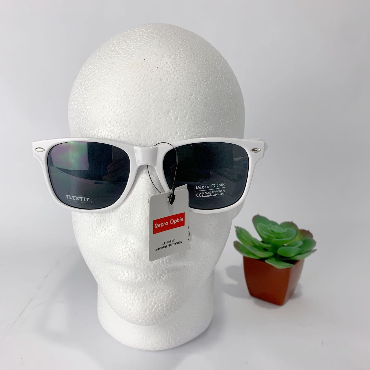 NEW Classic White Unisex Sunglasses